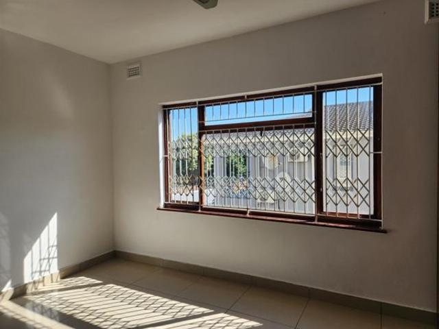 Apartment for rent in Seaview, Kwazulu-natal