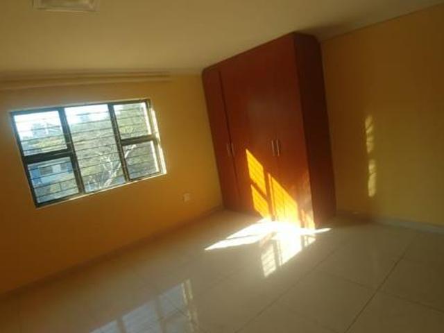 Apartment for rent in Seaview, Kwazulu-natal