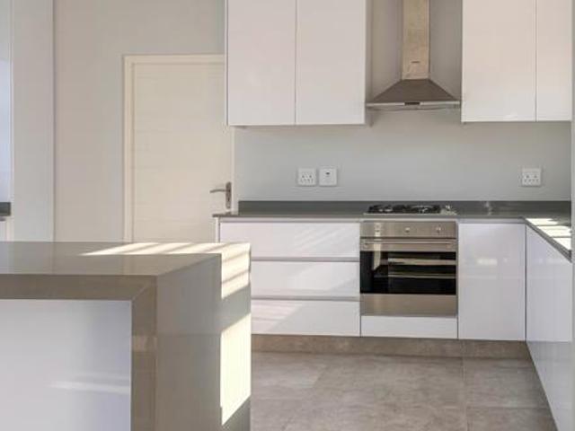 Apartment for sale in Princess Grant, Kwazulu-natal