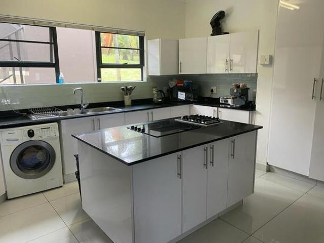 Apartment for sale in Princess Grant, Kwazulu-natal
