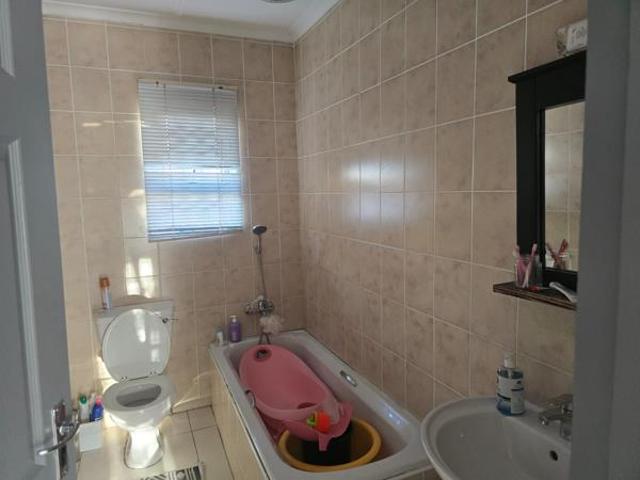 Apartment for sale in Mount Moreland, Kwazulu-natal