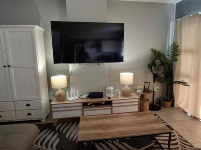 Apartment for sale in Cape Town, Western Cape