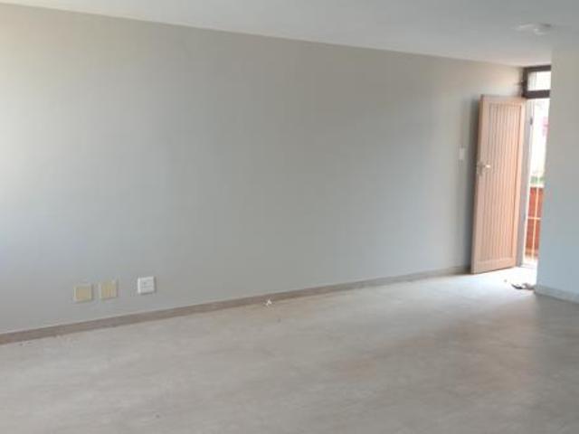 Apartment for rent in Seaview, Kwazulu-natal