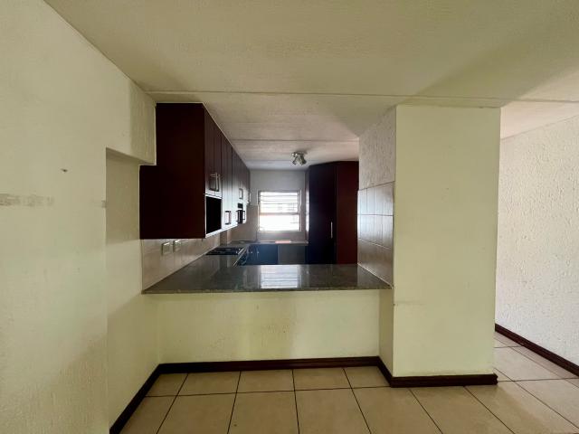 Apartment for sale in Sandton, City of Johannesburg Metropolitan Municipality