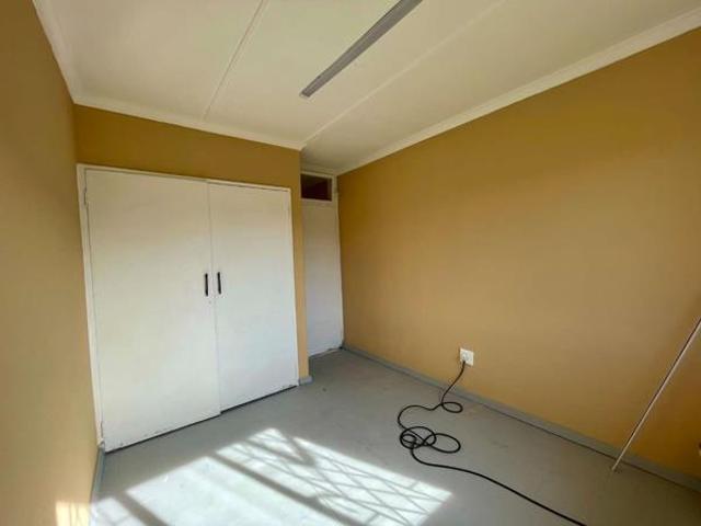 Apartment for rent in Seaview, Kwazulu-natal