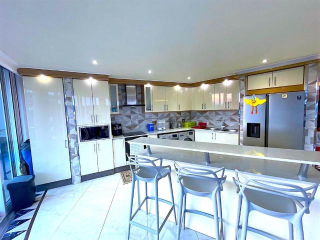 Apartment for sale in Seaview, Kwazulu-natal