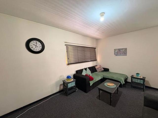 Apartment for sale in Dr Kenneth Kaunda, North West