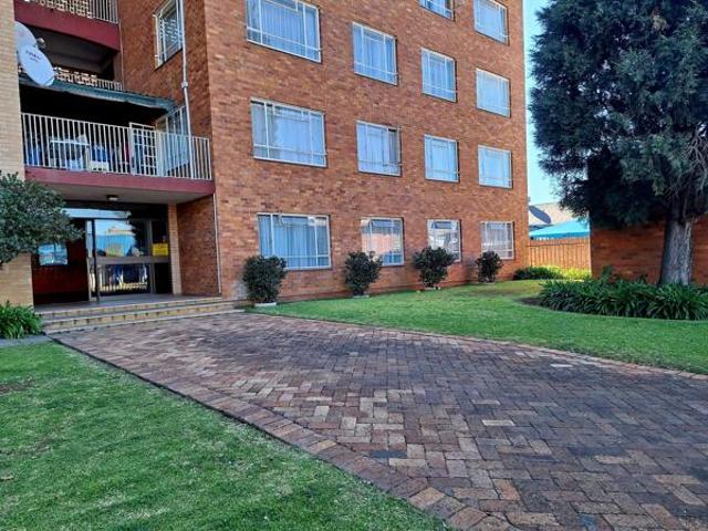 Apartment for sale in Dr Kenneth Kaunda, North West