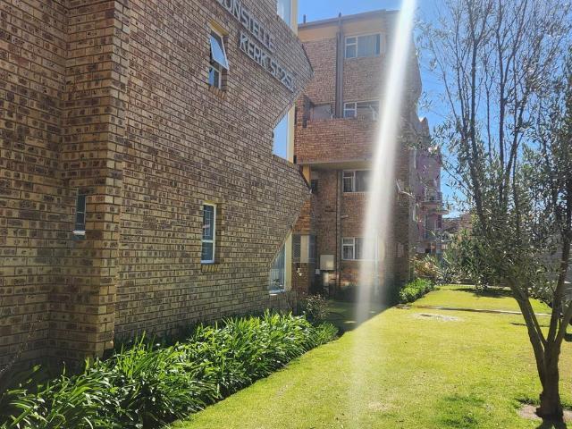 Apartment for sale in Dr Kenneth Kaunda, North West