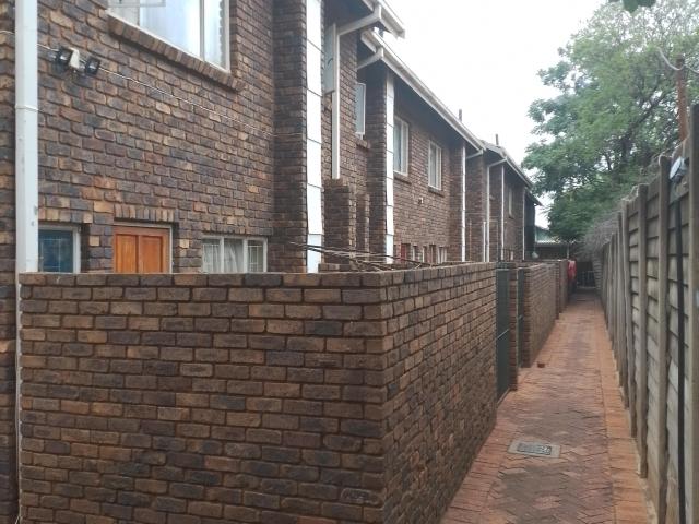 Apartment for rent in Waterkloof, Gauteng