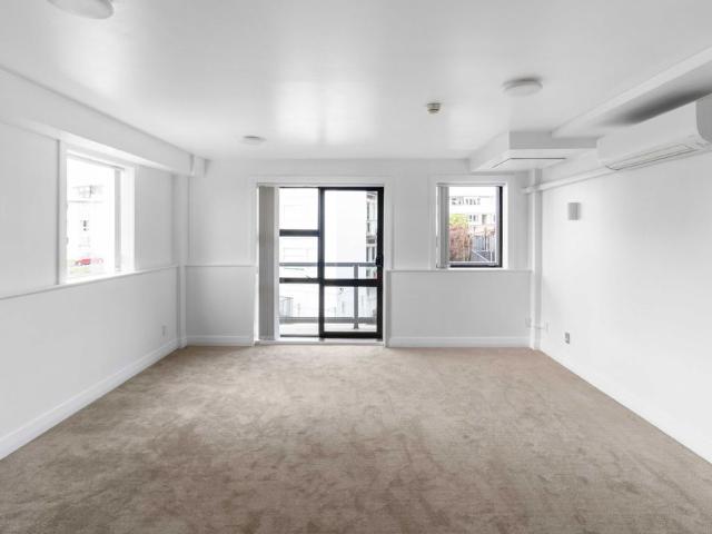 Apartment for rent in Mechanics Bay, Auckland