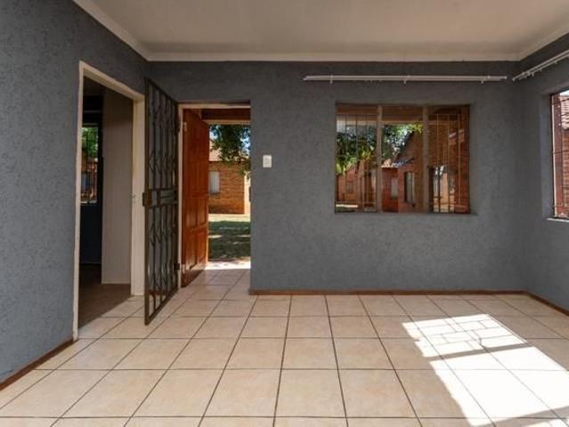 Apartment for rent in Protea Glen, Soweto
