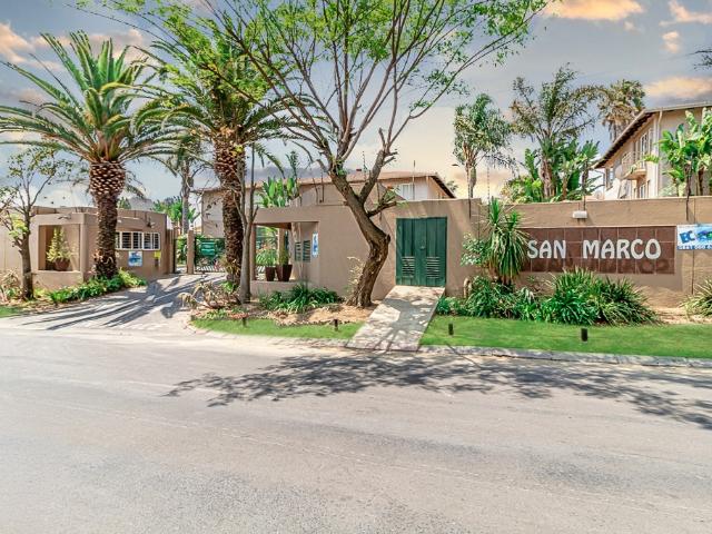 Apartment for sale in Nooitgedacht, Gauteng