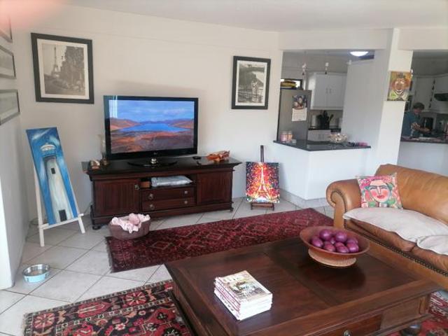 Apartment for sale in Margate, Hibiscus Coast Local Municipality