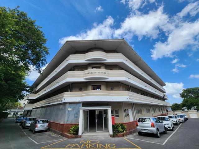 Apartment for rent in Rondebosch, Cape Town