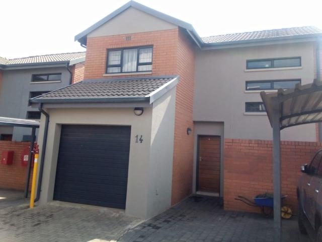 Apartment for rent in Roodeplaat Dam, Gauteng
