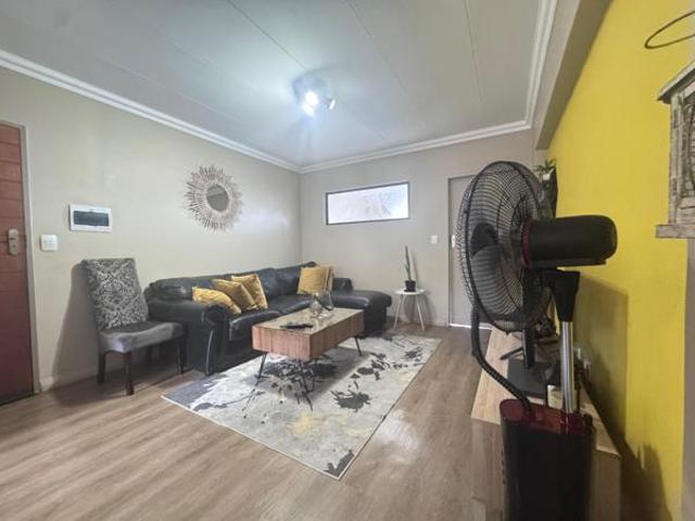 Apartment for rent in Waterkloof, Gauteng