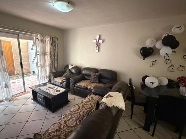 Apartment for sale in Tlhabane, North West