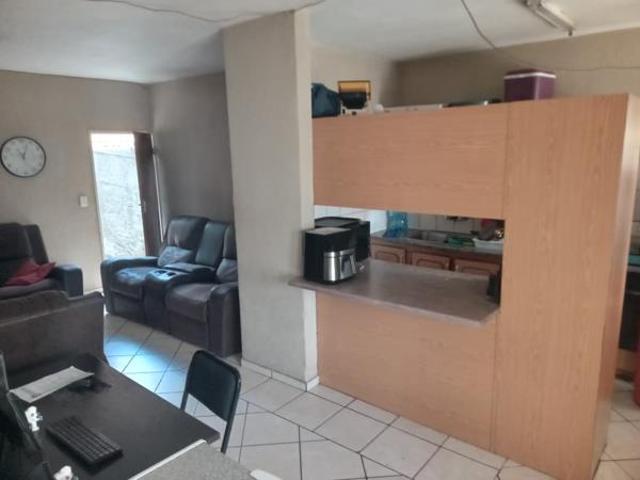Apartment for sale in Tlhabane, North West