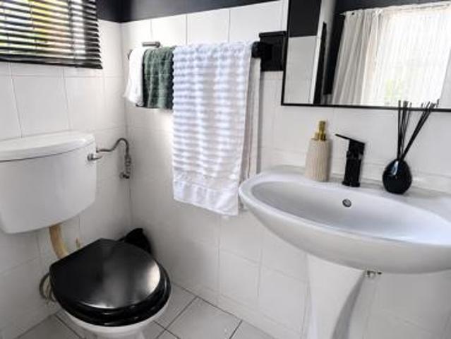 Apartment for sale in Tlhabane, North West