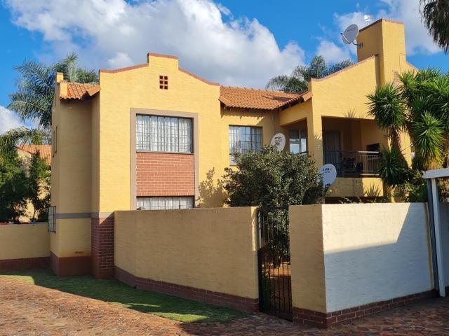 Apartment for sale in Tlhabane, North West