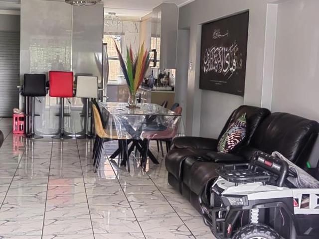 Apartment for sale in Tlhabane, North West