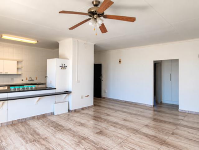 Apartment for sale in Margate, Hibiscus Coast Local Municipality