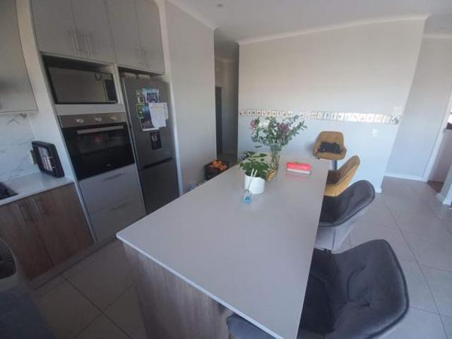Apartment for sale in Cape Town, Western Cape