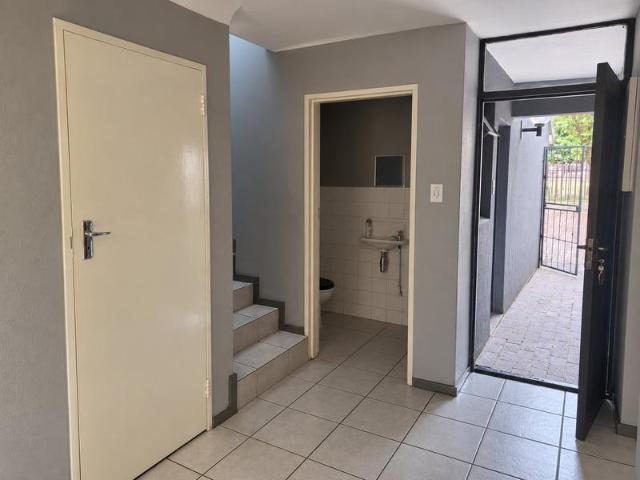 Apartment for sale in Sasolburg, Metsimaholo Local Municipality