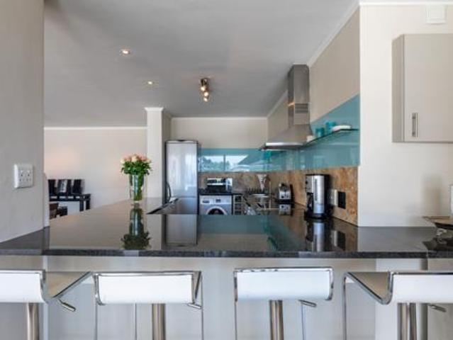 Apartment for sale in Cape Town, Western Cape