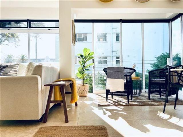 Apartment for rent in Sea Point, Cape Town