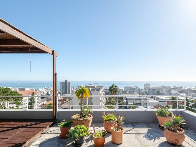 Apartment for sale in Sea Point, Cape Town