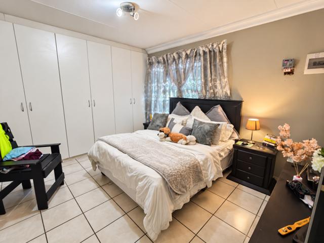 Apartment for rent in Jansenpark, City of Ekurhuleni Metropolitan Municipality