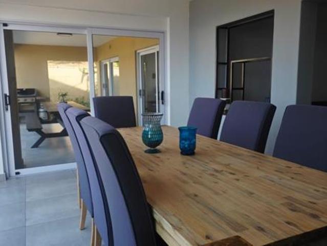Apartment for sale in Princess Grant, Kwazulu-natal