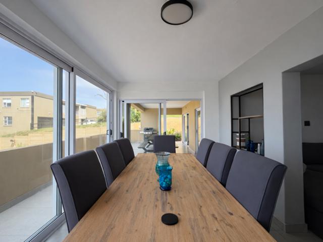 Apartment for sale in Princess Grant, Kwazulu-natal