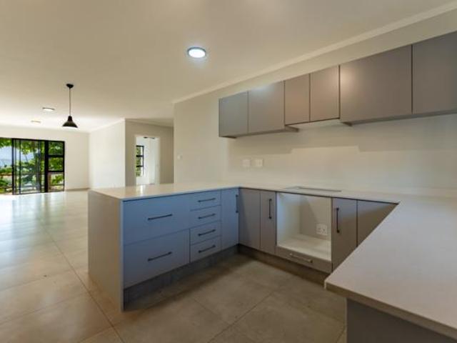Apartment for sale in Princess Grant, Kwazulu-natal
