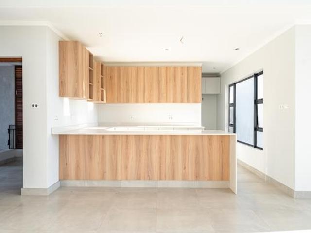 Apartment for sale in Princess Grant, Kwazulu-natal