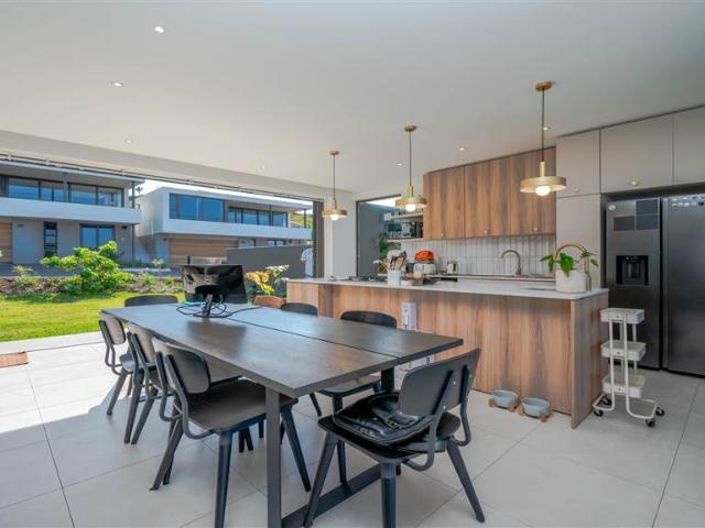 Townhouse for sale in Princess Grant, Kwazulu-natal