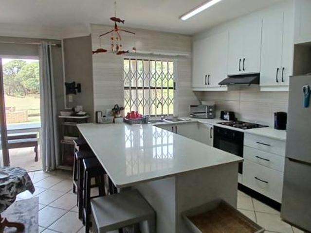 Apartment for sale in Margate, Hibiscus Coast Local Municipality