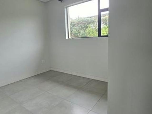 Townhouse for rent in Seaview, Kwazulu-natal