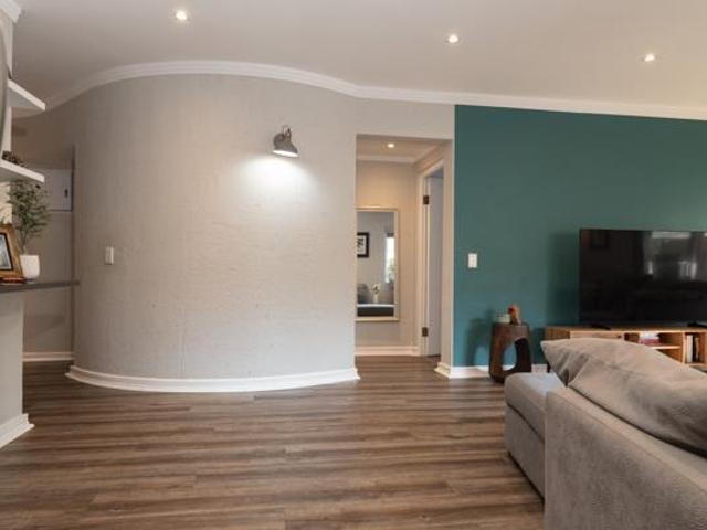 Apartment for sale in Princess Grant, Kwazulu-natal