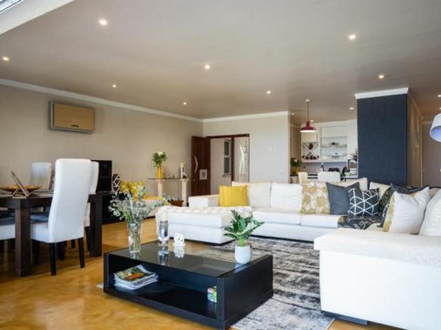 Apartment for sale in Princess Grant, Kwazulu-natal