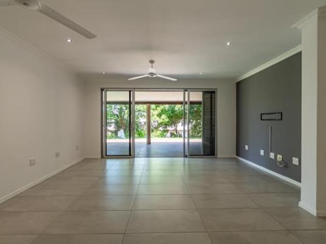 Apartment for rent in Princess Grant, Kwazulu-natal