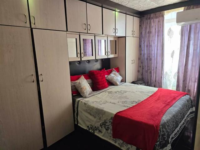 Apartment for sale in Seaview, Kwazulu-natal