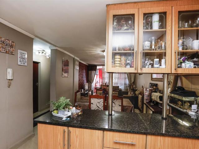 Apartment for sale in Seaview, Kwazulu-natal