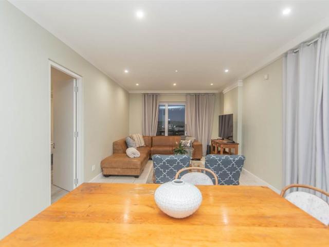 Apartment for sale in Port Elizabeth, Eastern Cape