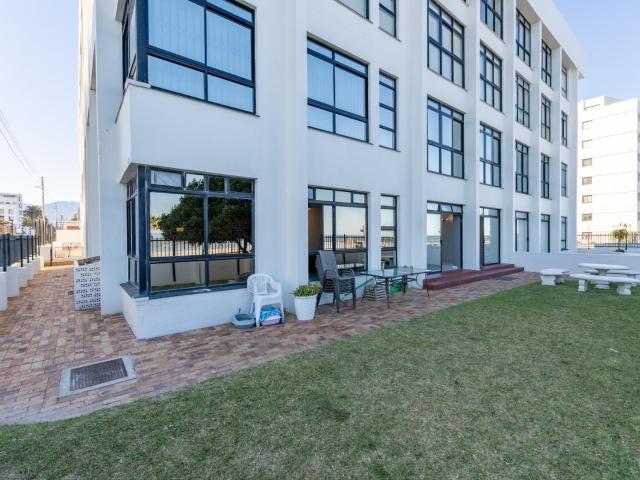Apartment for rent in Strand, Western Cape