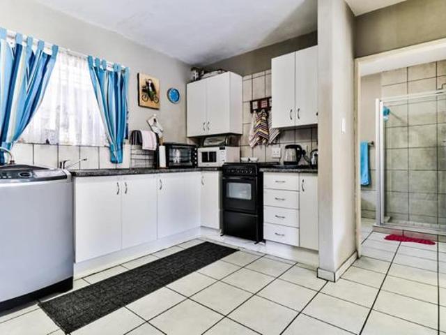 Apartment for rent in Jansenpark, City of Ekurhuleni Metropolitan Municipality
