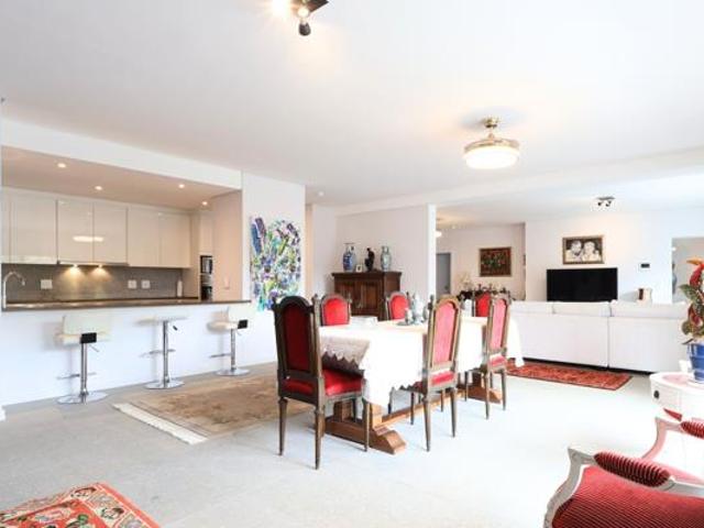 Apartment for sale in Cape Town, Western Cape