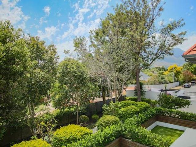 Apartment for sale in Cape Town, Western Cape